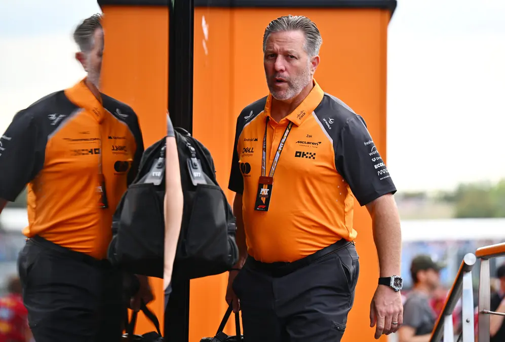 McLaren afirma que el motor Mercedes no tiene “una ventaja significativa” en F1 2026