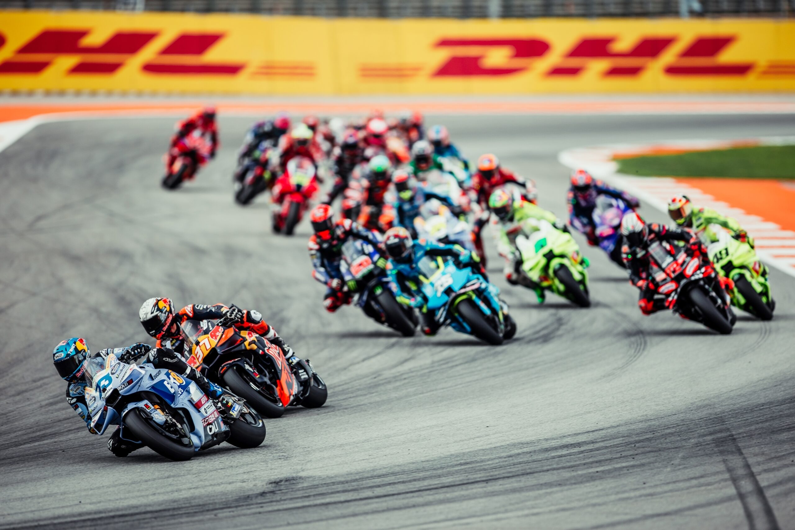 MotoGP anuncia cambios en el equipo de la dirección de carrera para la temporada 2026