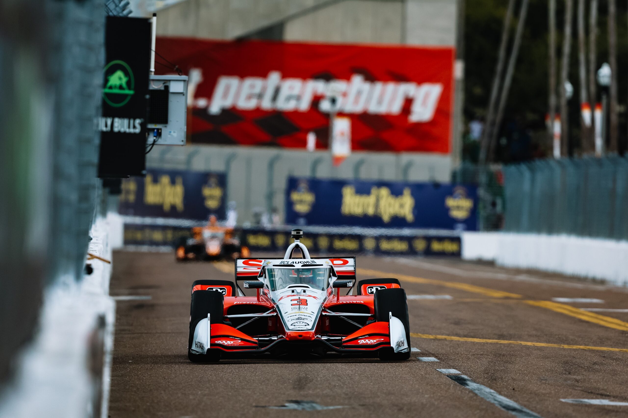 McLaughlin supera rivais, encerra jejum e crava pole do GP de St. Pete da Indy