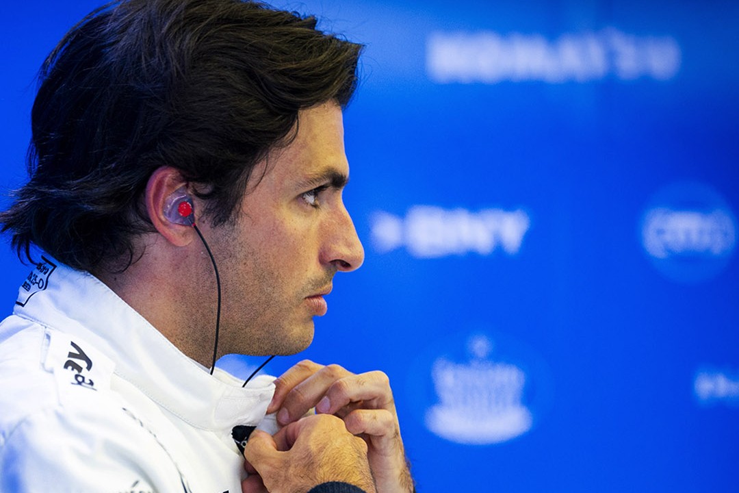 Sainz dice que las críticas de los pilotos al reglamento no tienen voz en F1