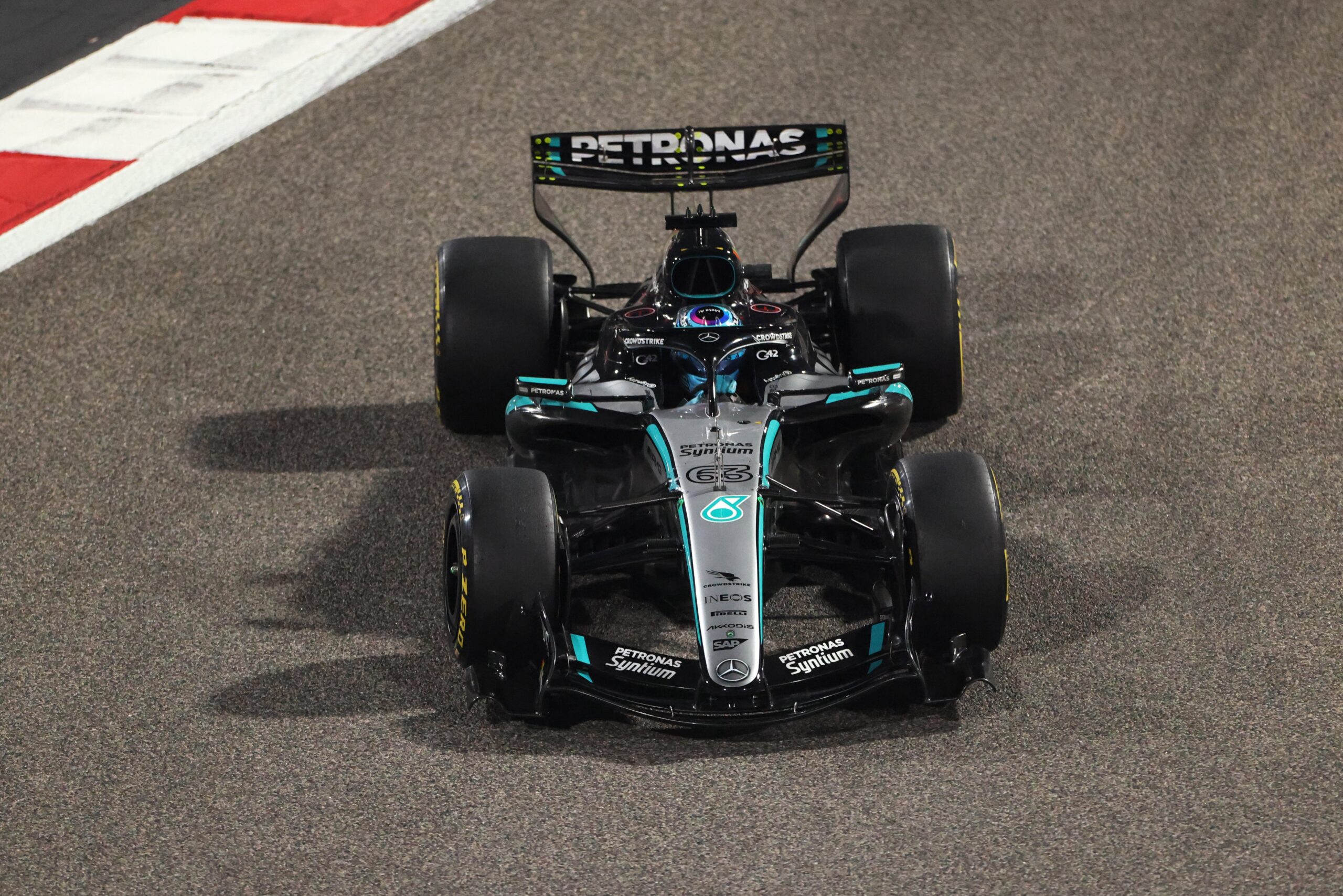 Proveedor de Mercedes recibe aprobación de FIA del combustible sostenible para la F1 2026