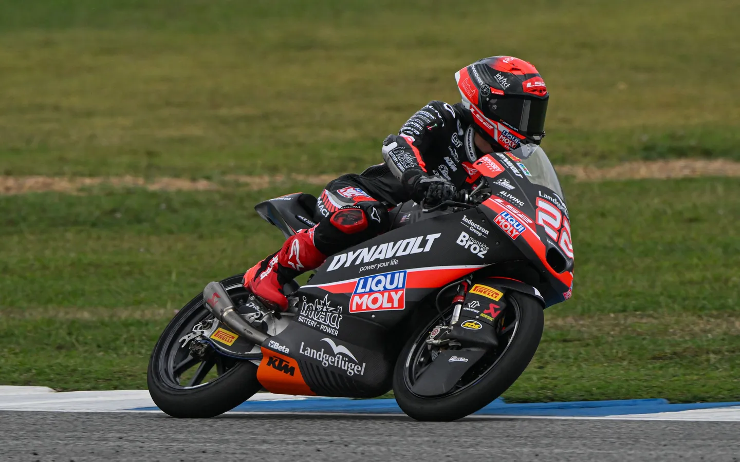 Almansa lidera entrenamiento de Moto3 en Tailandia; Perrone, 3°; Morelli, 5°