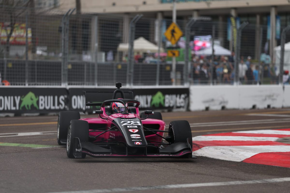 Taylor mostra força da Andretti na Indy NXT e crava pole em St. Pete. Fittipaldi bate