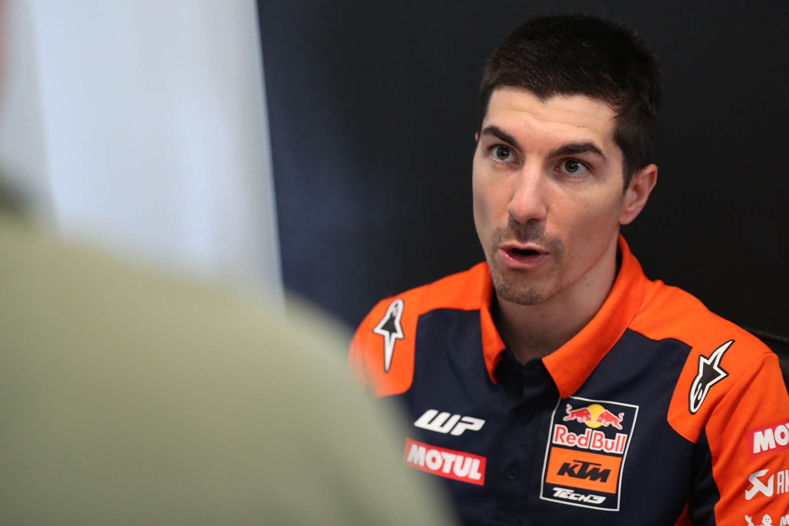 Viñales acusa KTM de anular renovação e admite adeus à MotoGP: “Não quero ficar”