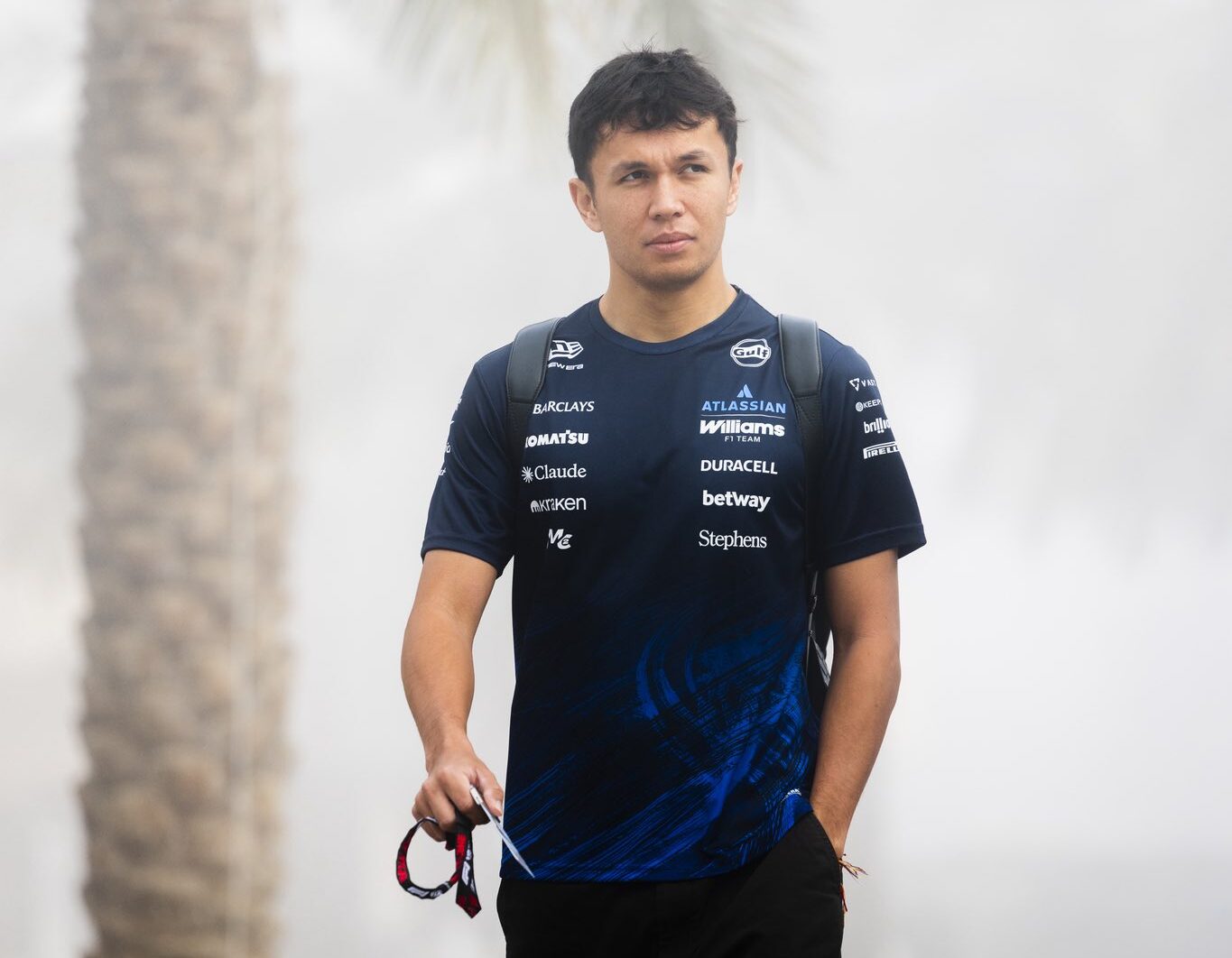Albon admite que lista de problemas da Williams “é enorme e surpreendente”