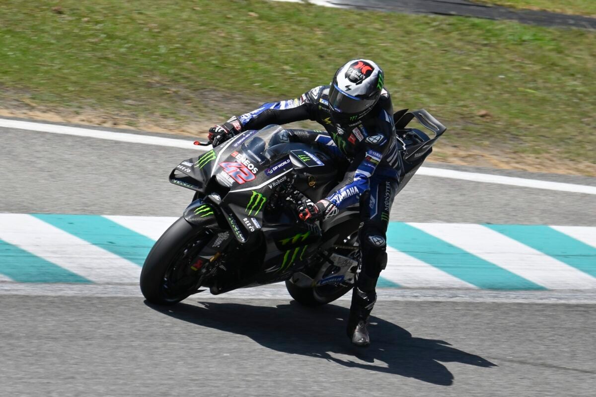 Rins pide calma y minimiza el revés de Yamaha en Sepang: “No fue dramático”