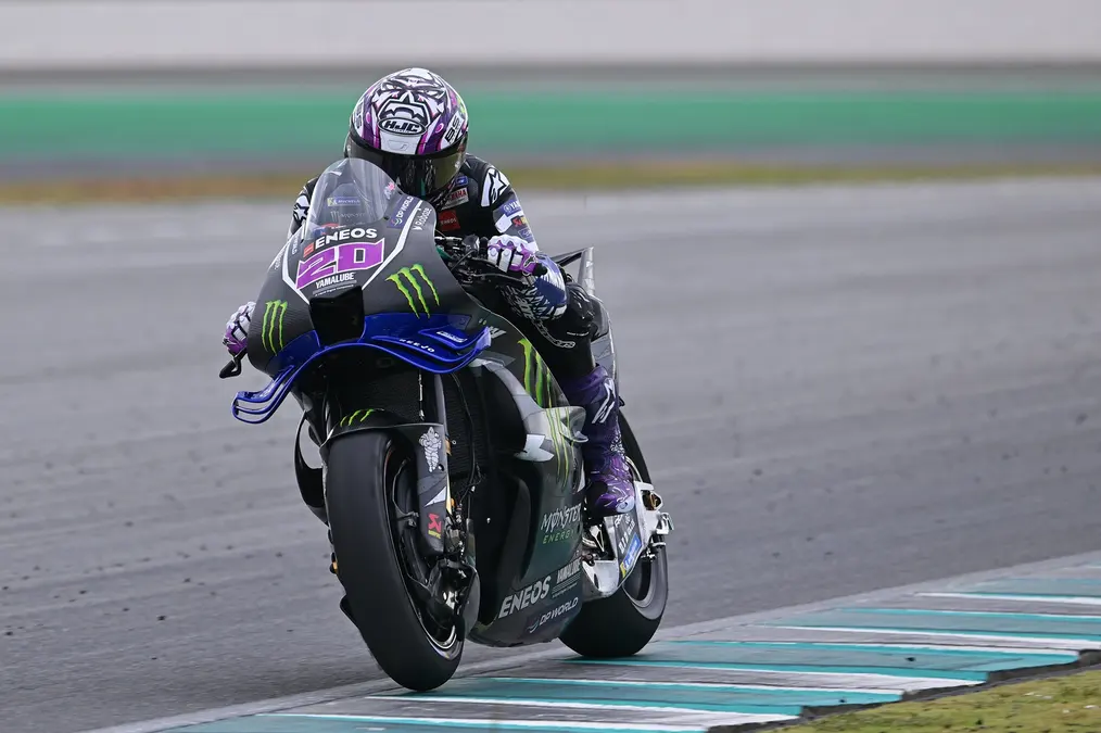 Quartararo se opera de una fractura en el dedo y acelera su regreso para Tailandia
