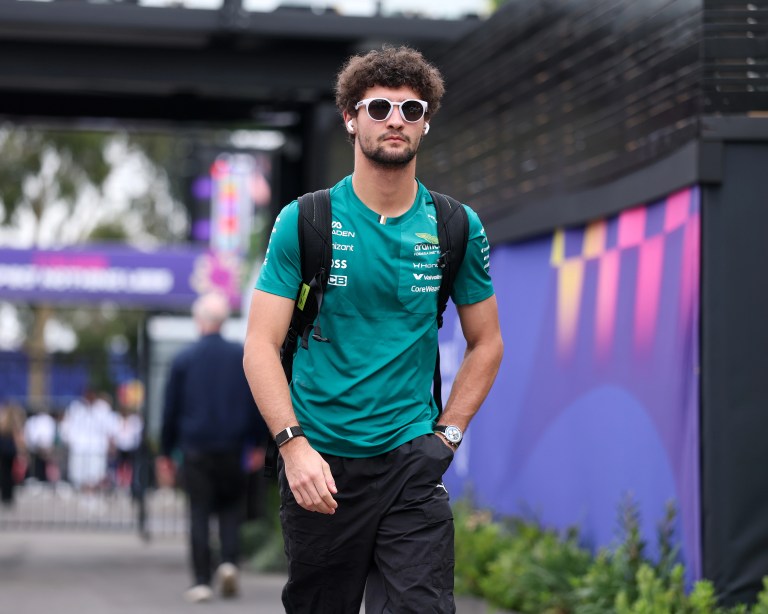 Crawford vê chances na F1 diminuírem e aponta Indy como “caminho natural”