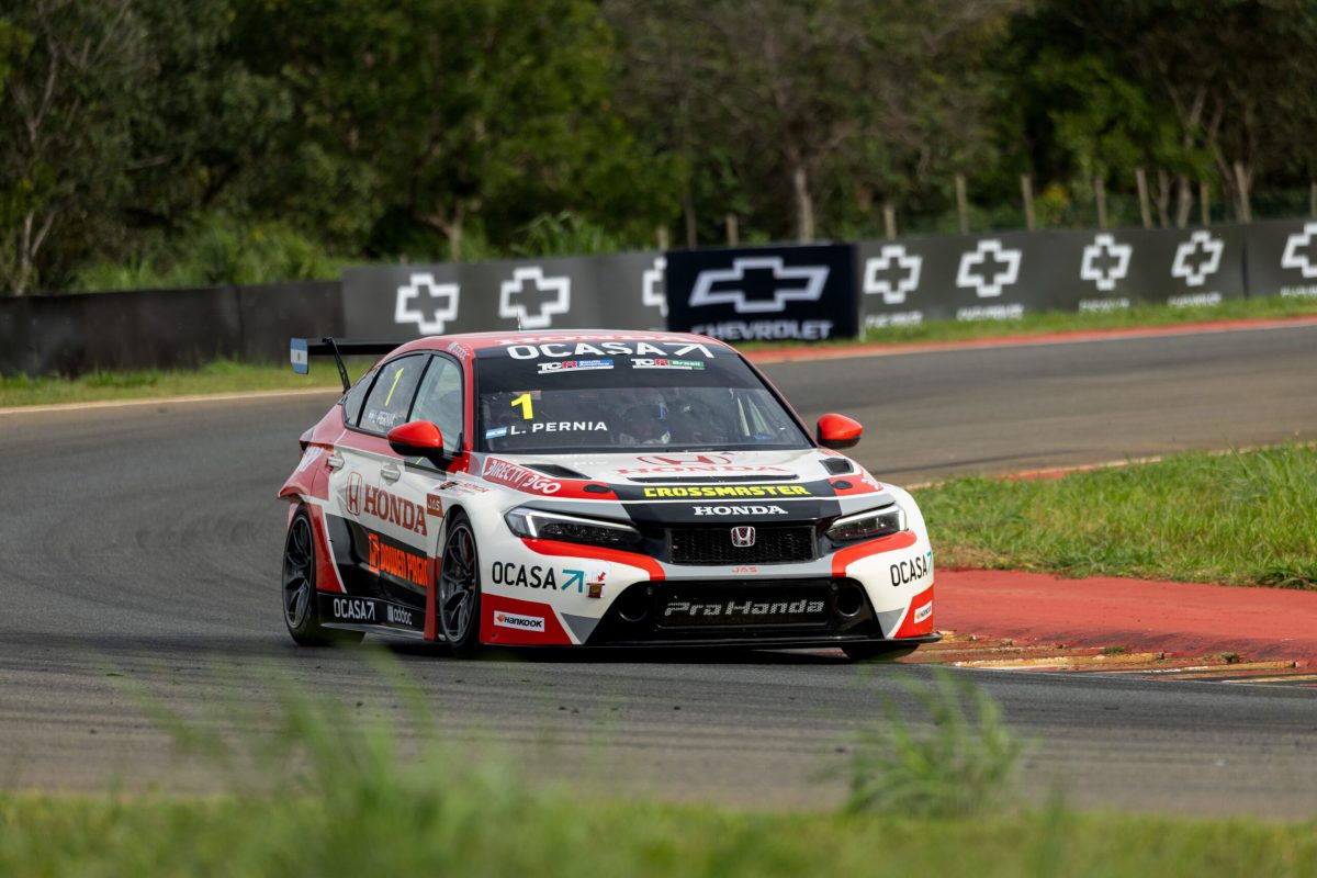 Leonel Pernía e Trappa triunfam na abertura do TCR South America em Curvelo