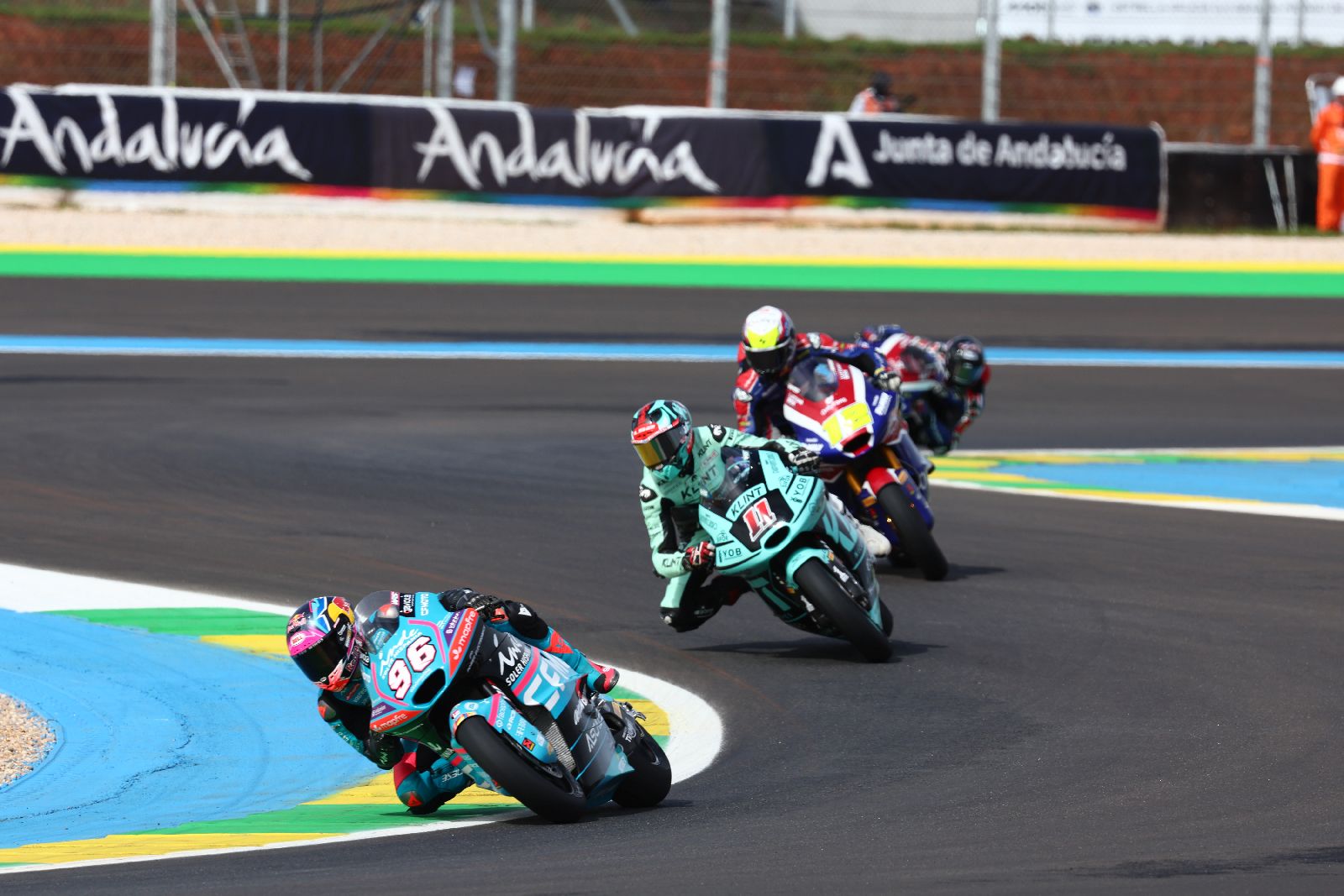 Moto2 tem classificação adiada para domingo após caos com buraco na pista em Goiânia
