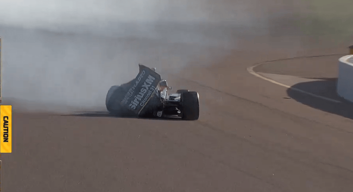 Rosenqvist bate forte na curva 2 e paralisa treino livre 1 da Indy em Phoenix