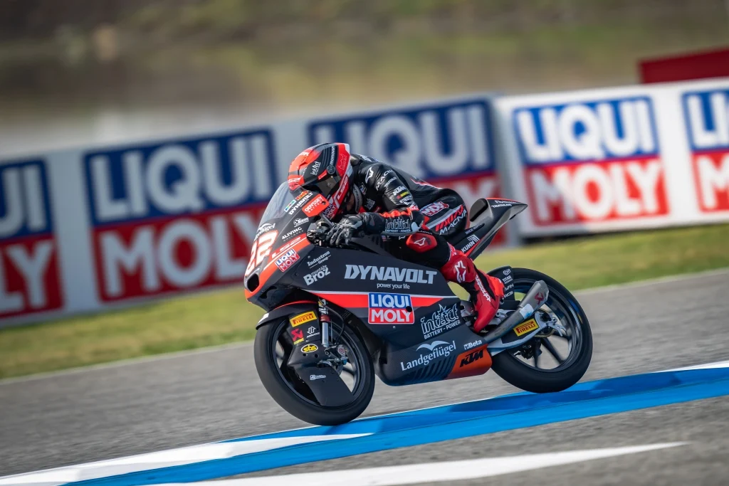 Almansa gana la primera fecha de Moto3 2026 en Tailandia; Perrone, 3°; Morelli 8°