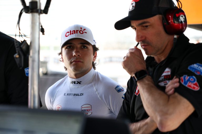 Fittipaldi evita erros e otimiza resultados, mas vice complica vaga na Indy 2027