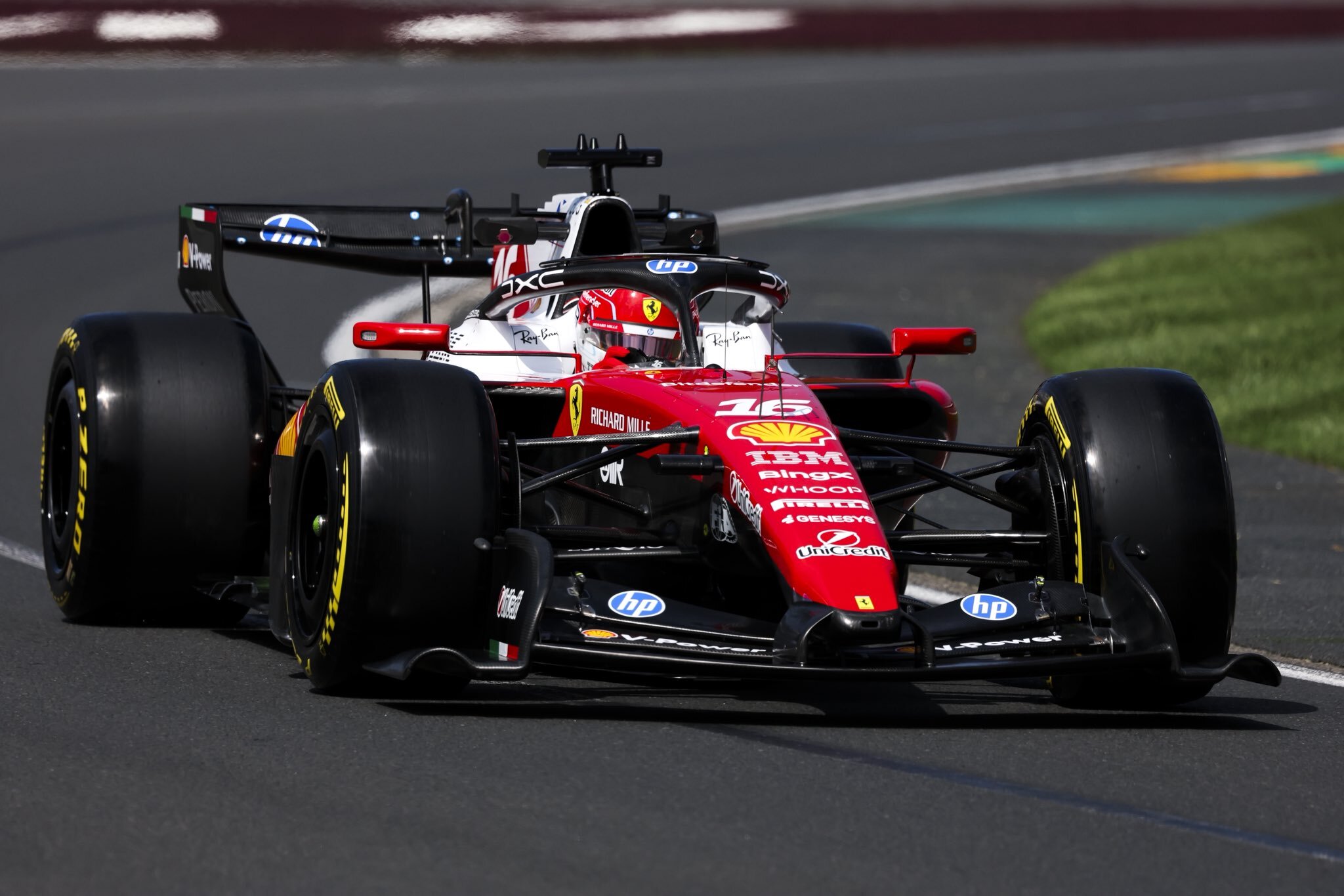 Leclerc anticipa fin de la ventaja de Ferrari en largadas de F1