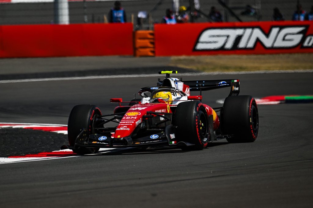 Hamilton dice que hay “mucho para hacer” tras clasificación sprint en China