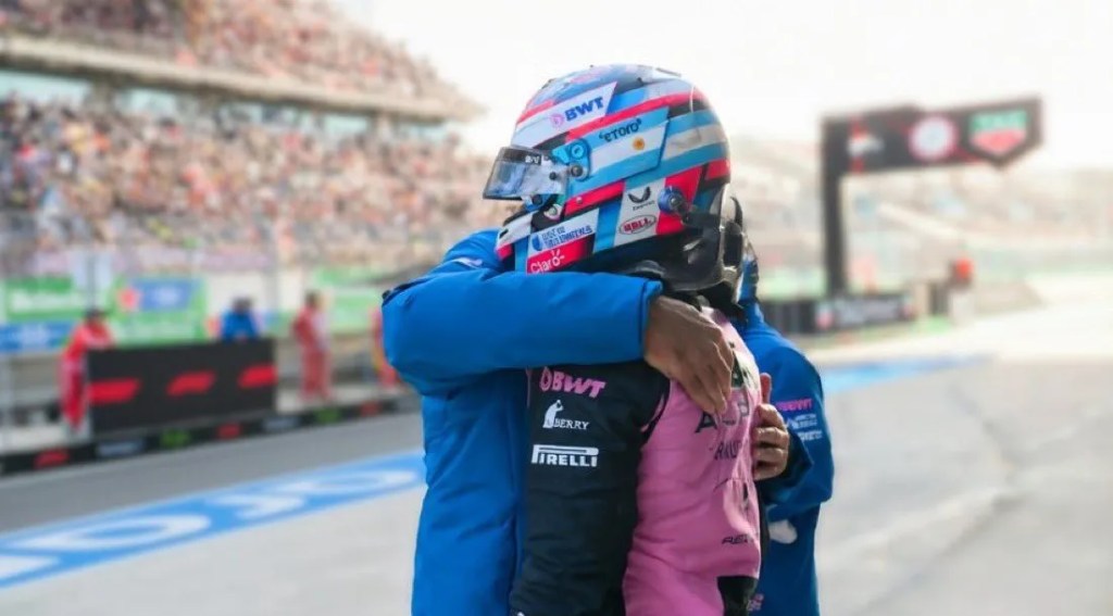 “Buen trabajo”: Briatore abraza y felicita a Colapinto tras la clasificación del GP de China