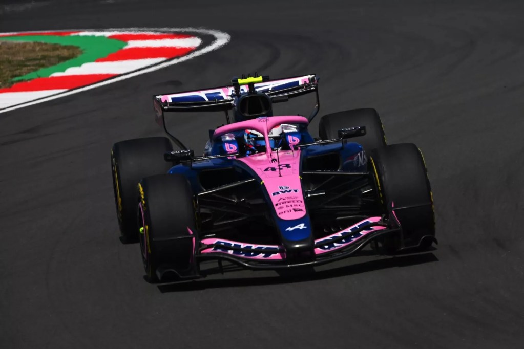Briatore elogia “trabajo excelente” de Colapinto y Gasly en China