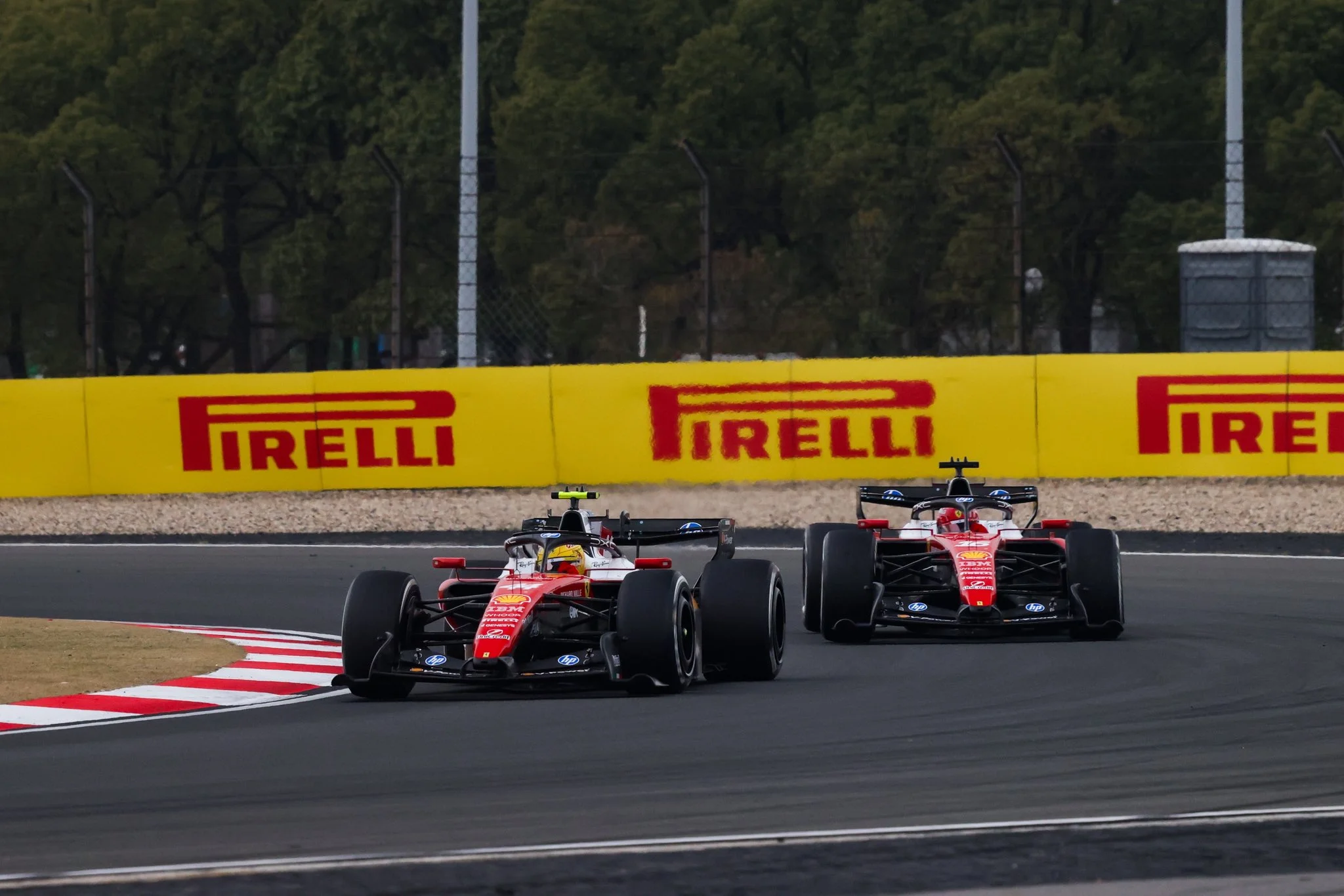 Montoya responde críticas sobre los “adelantamientos artificiales” en F1