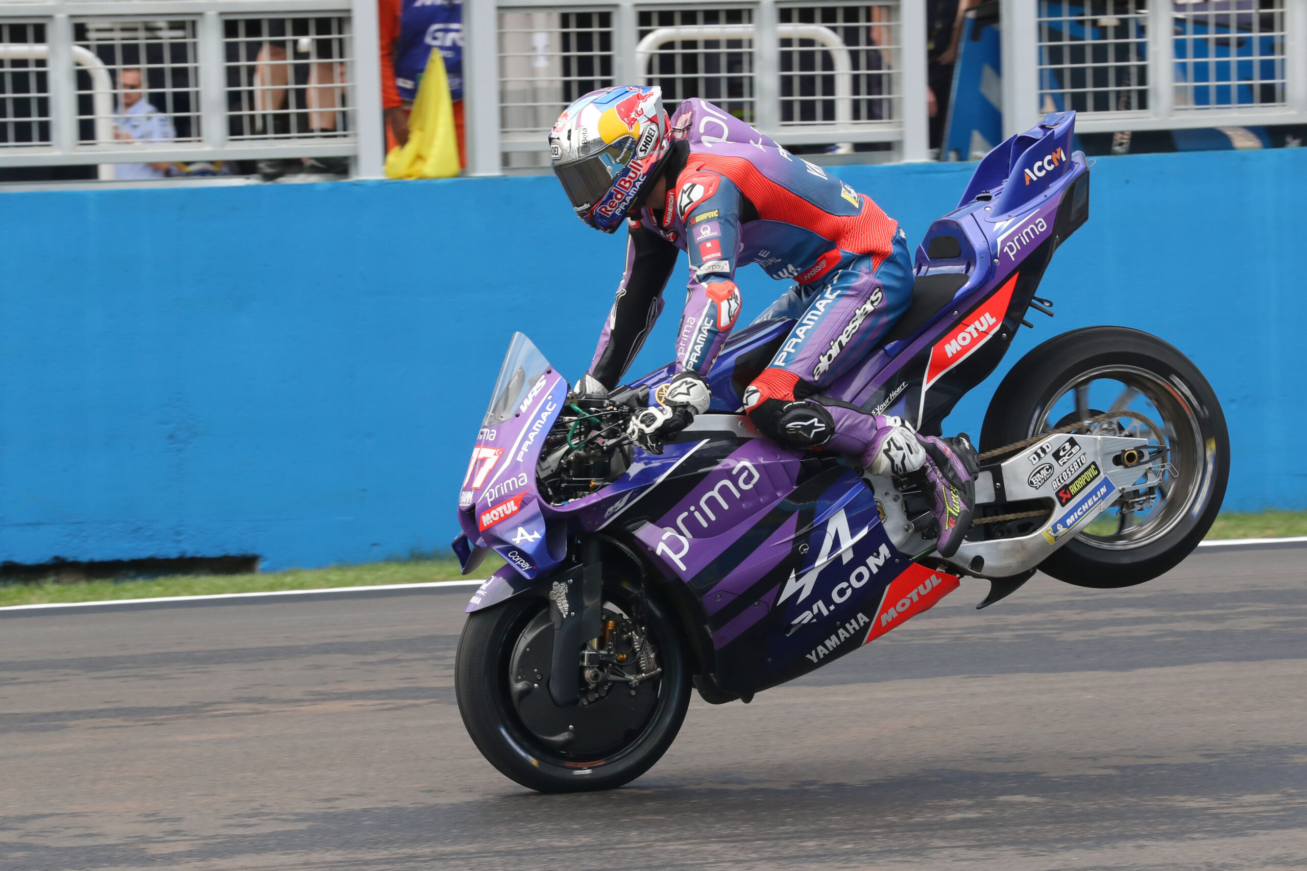 Razgatlioglu abraça desafio e apoia ‘reset’ da Yamaha: “Estão tentando voltar mais fortes”