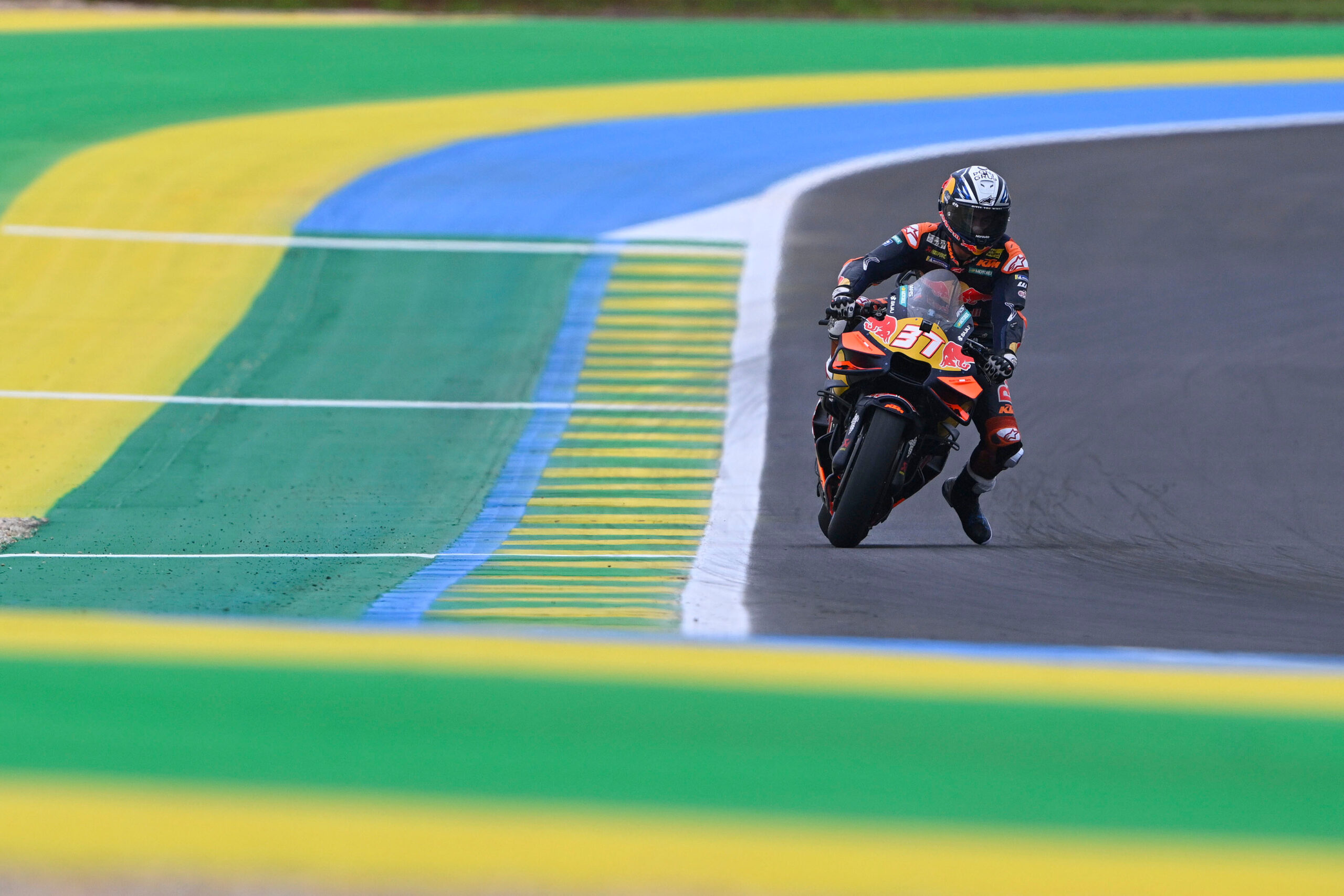 MotoGP volta a atrasar corrida sprint do GP do Brasil e projeta novo horário de largada