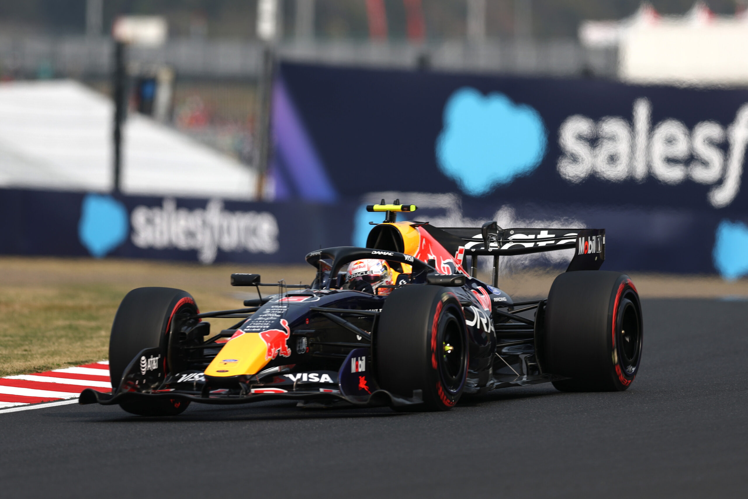 Hadjar ve pelea “complicada” por puntos en Japón por los problemas de Red Bull