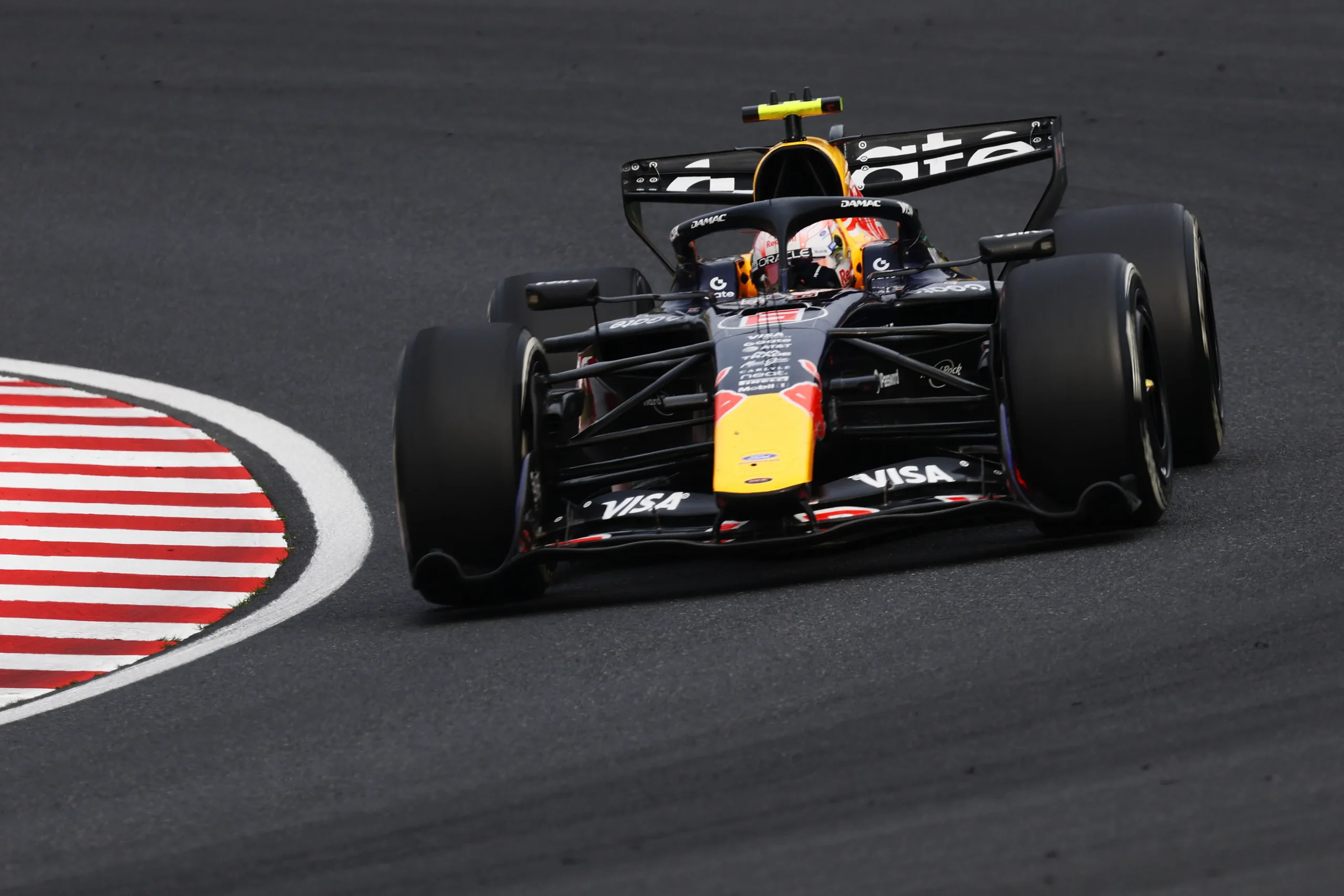 Hadjar cuestiona el “mal rendimiento” de Red Bull en Japón
