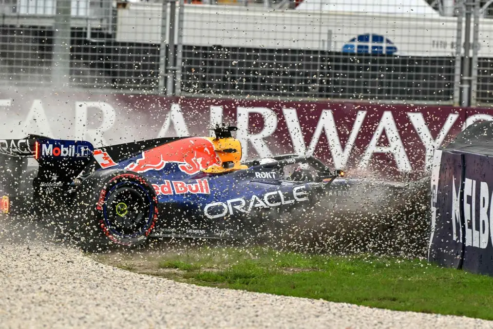 Verstappen critica duramente el reglamento de F1 tras el “extraño” accidente en Australia
