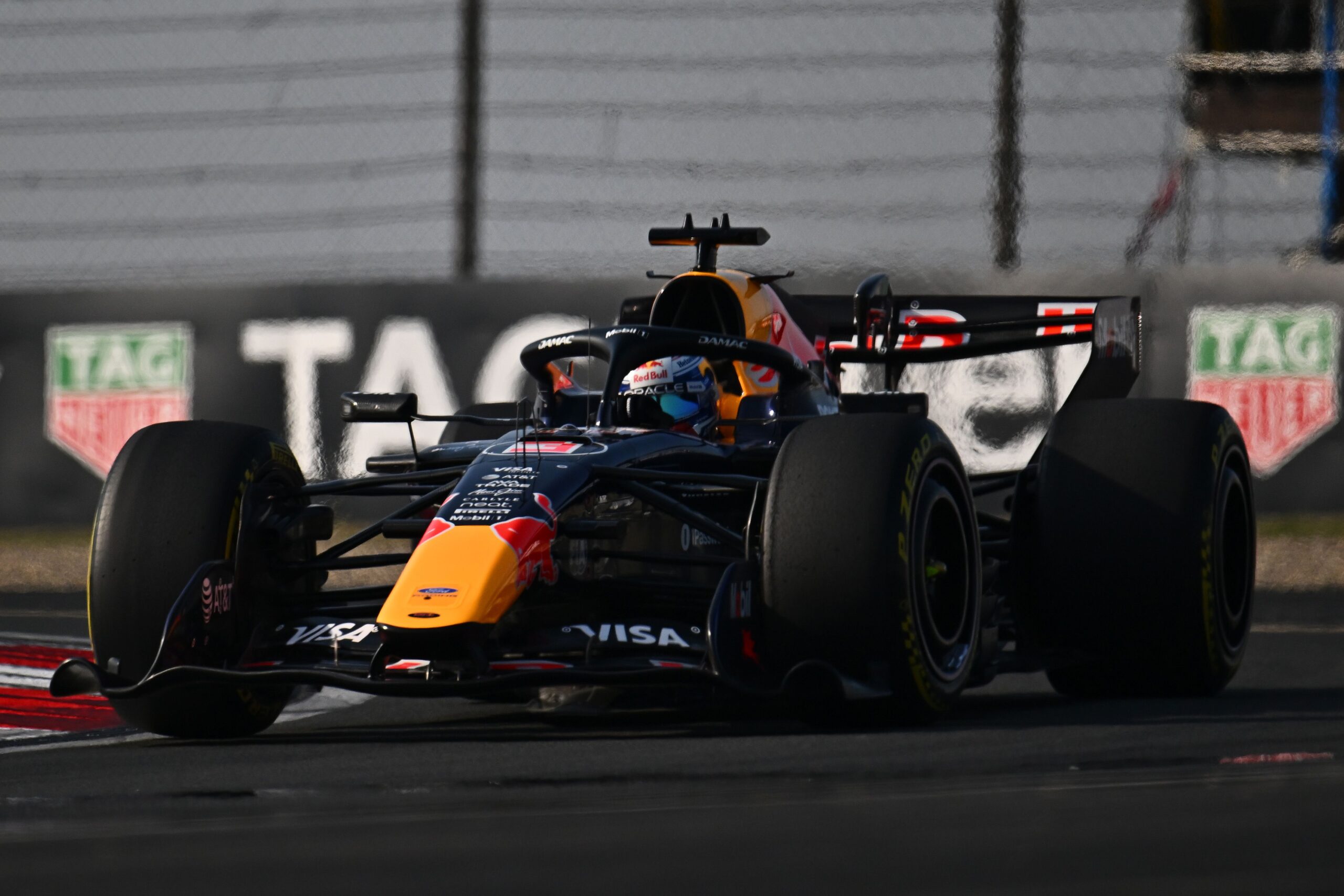 Verstappen diz que sprint na China foi “desastre” e elenca problemas com RB22