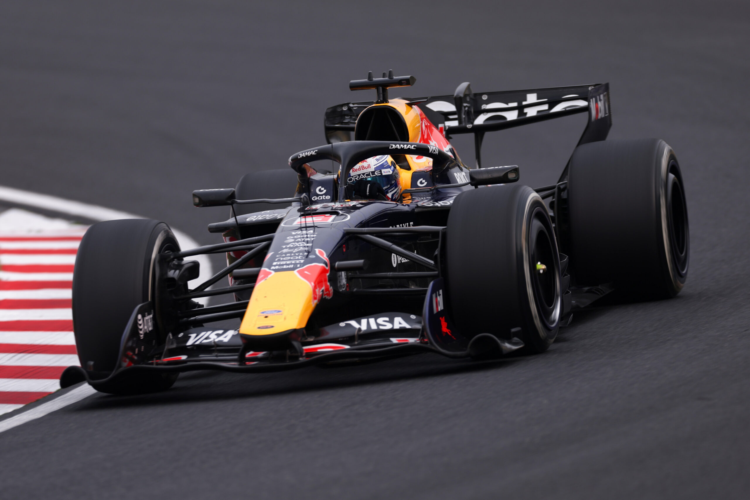 Verstappen explica dificuldade de ultrapassar Gasly em duelo no Japão: “A bateria acabava”