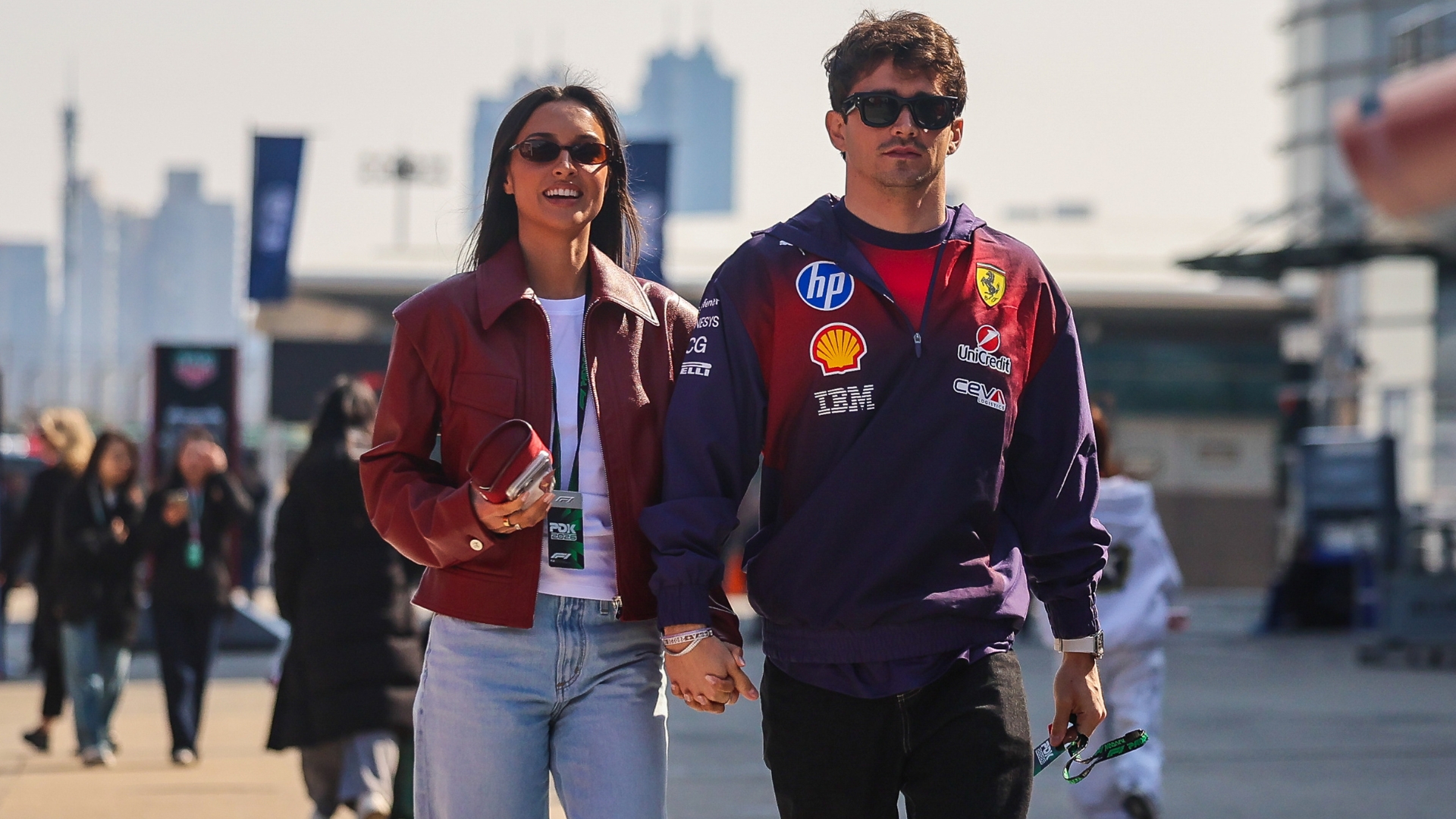 Leclerc reconhece vantagem da Mercedes, mas espera que Ferrari “lute mais” na China