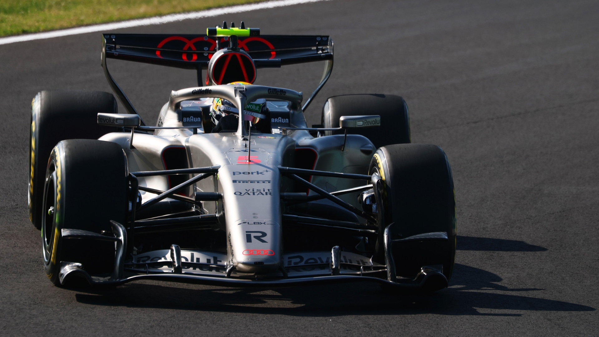 Bortoleto empata com Hülkenberg no Japão: o duelo entre companheiros na F1 2026