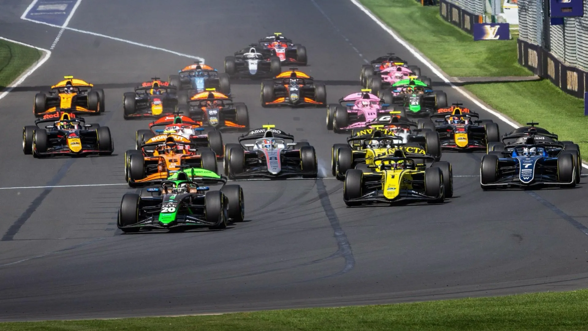 ¿A qué hora corren Varrone y Duerksen? Horarios de la primera fecha de F2 en Australia
