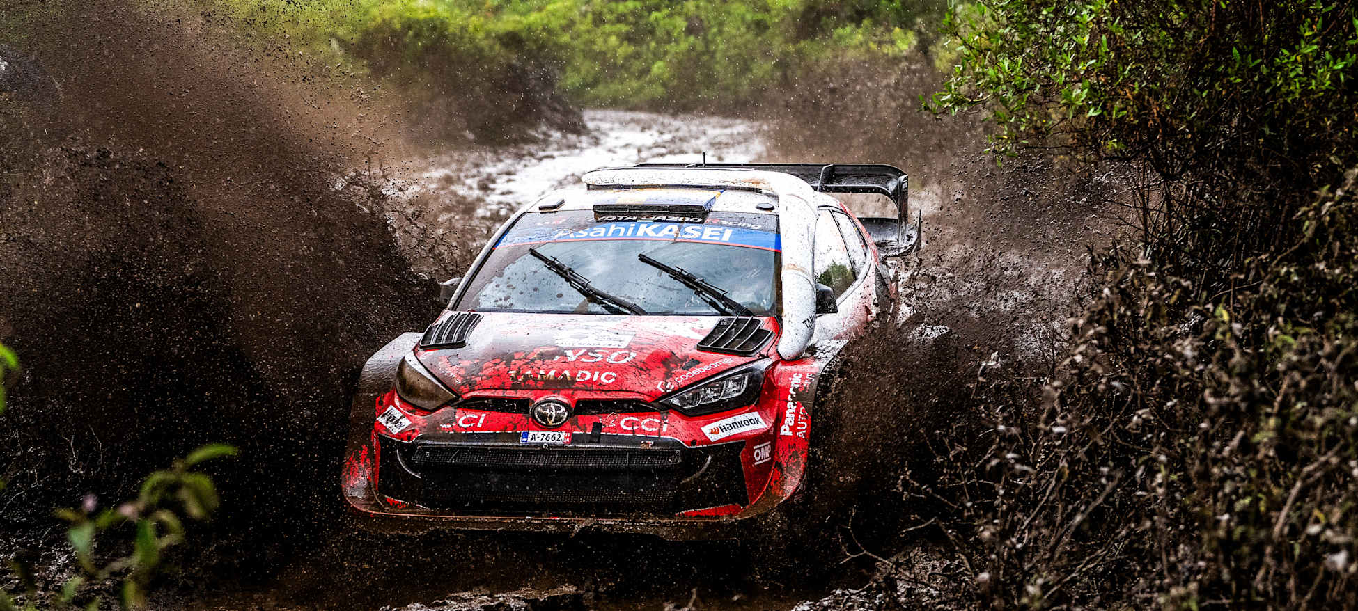 Solberg comanda domínio da Toyota e lidera dia 1 do Rali do Quênia do WRC