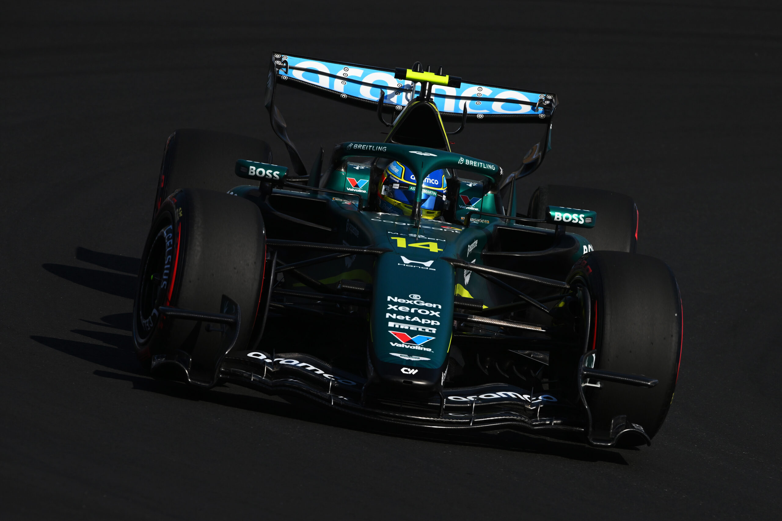Alonso minimiza melhorias da Aston Martin e diz que carro “continua o mesmo” no Japão