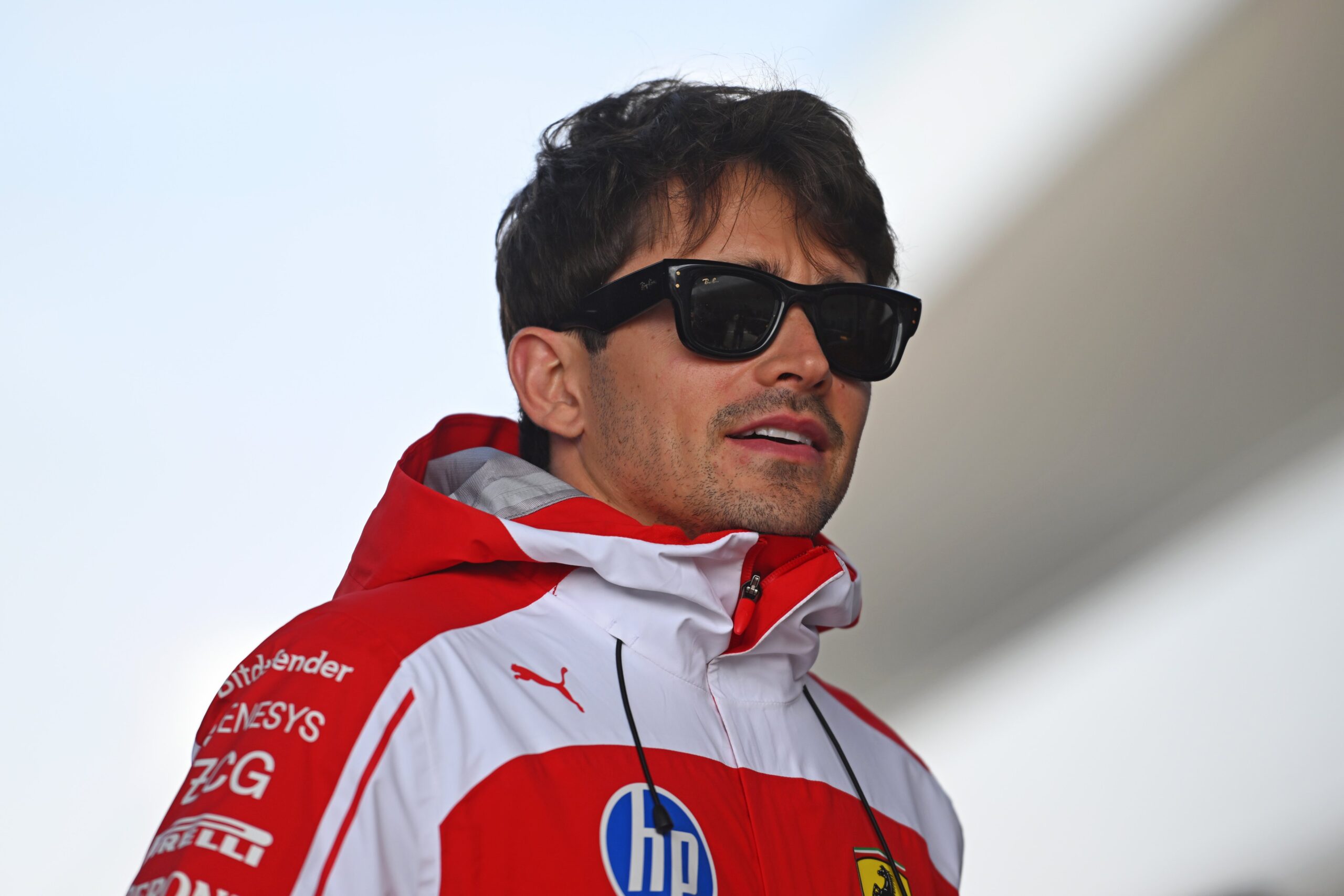 Leclerc avalia chance de Ferrari vencer em 2026 e aponta maior diferença para Mercedes