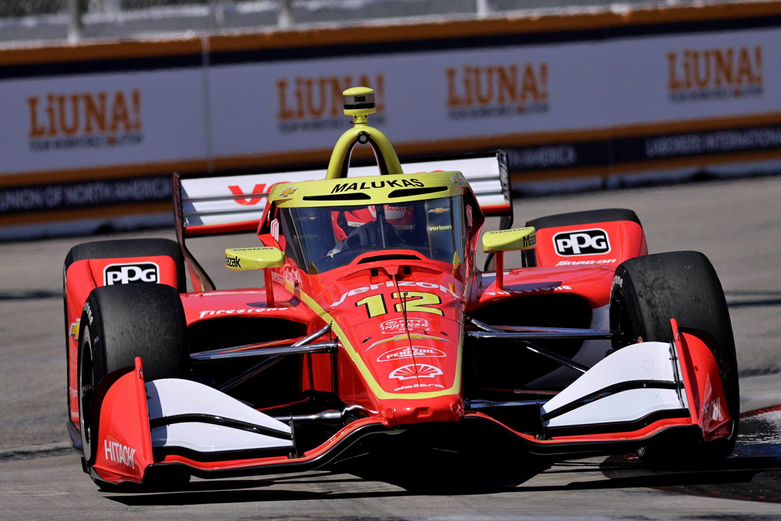 Malukas reclama do carro na classificação em Long Beach, mas admite: “Cometi muitos erros”