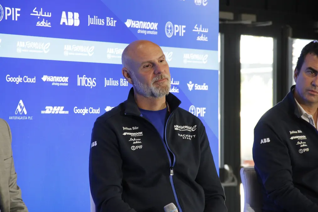 CEO de Fórmula E ve a la F1 “siguiendo el rumbo de las automotrices” en 2026
