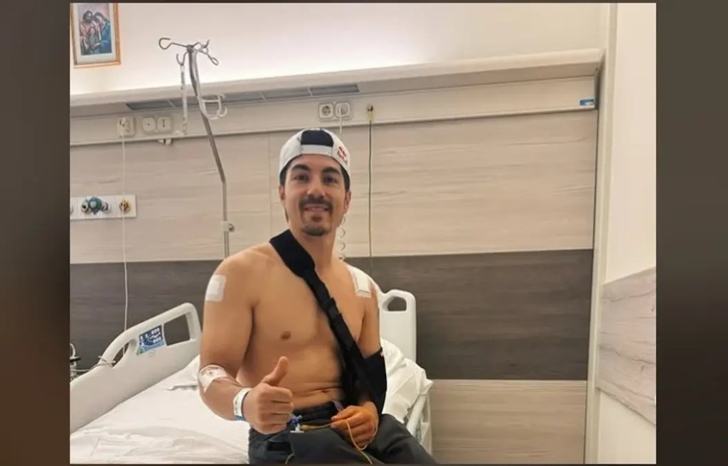 Viñales se opera para extraer un tornillo suelto del hombro: “Ya me siento mejor”