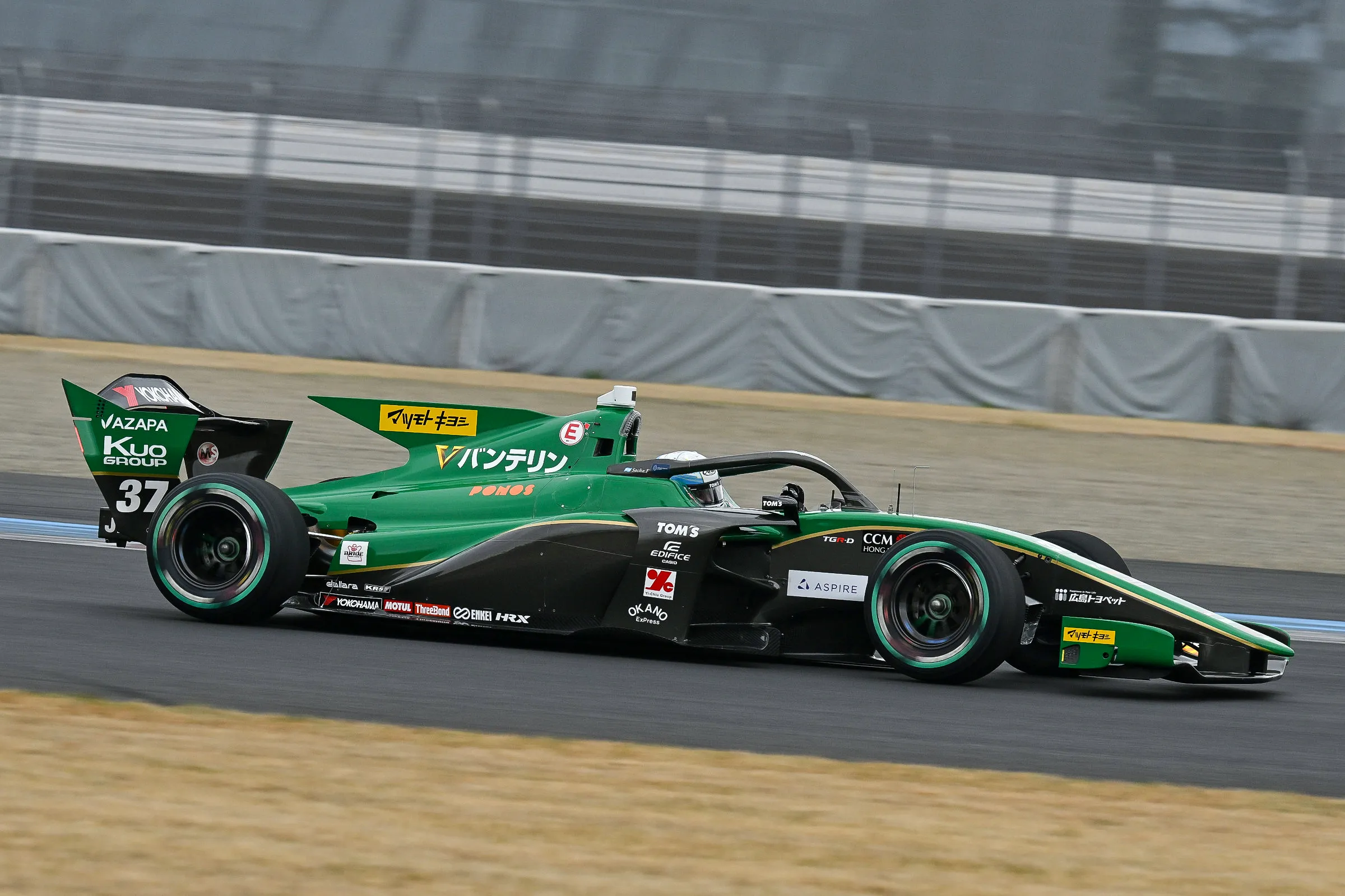 Fenestraz lamenta abandono en la segunda carrera en Motegi