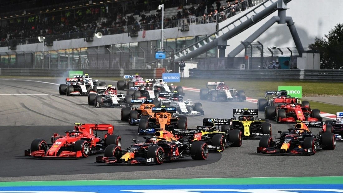Russell y Piastri piden regreso de F1 a Nürburgring: “Muy especial”