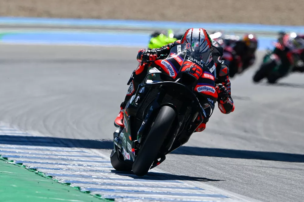 Bezzecchi reconoce dominio de Márquez y se conforma con el resultado en España