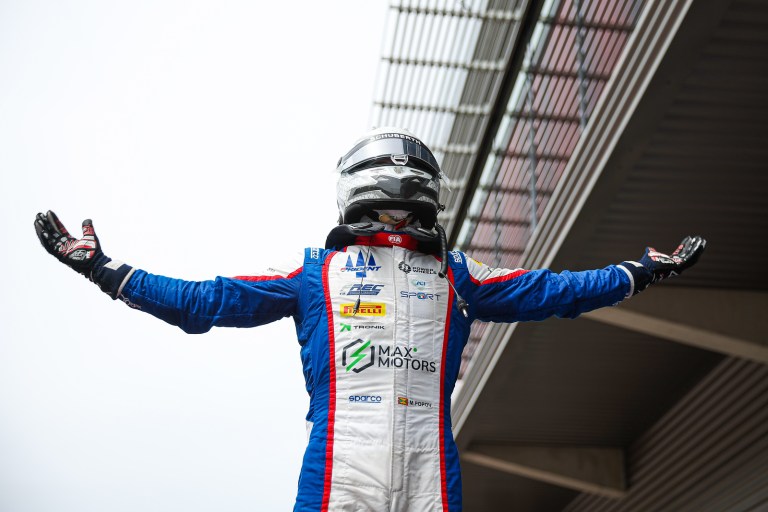 Popov vence corrida 3 da FREC em Spa-Francorchamps. Gomez é 17º