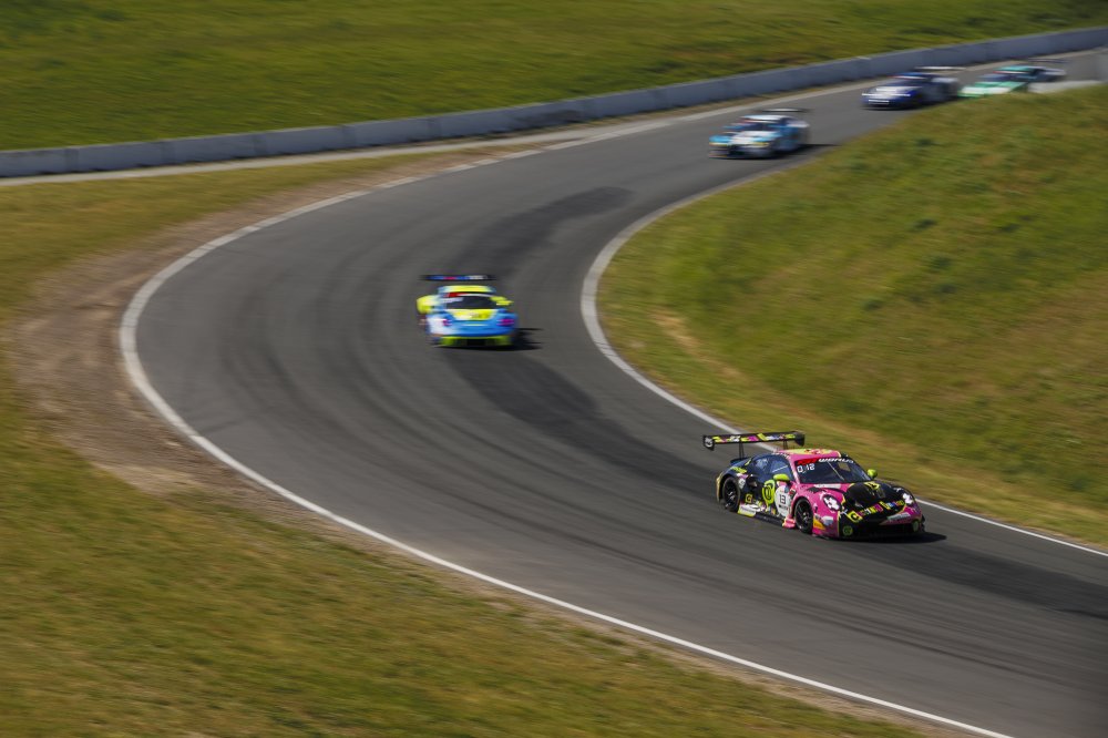 Assista à etapa do GTWC América em Road America no GRANDE PRÊMIO
