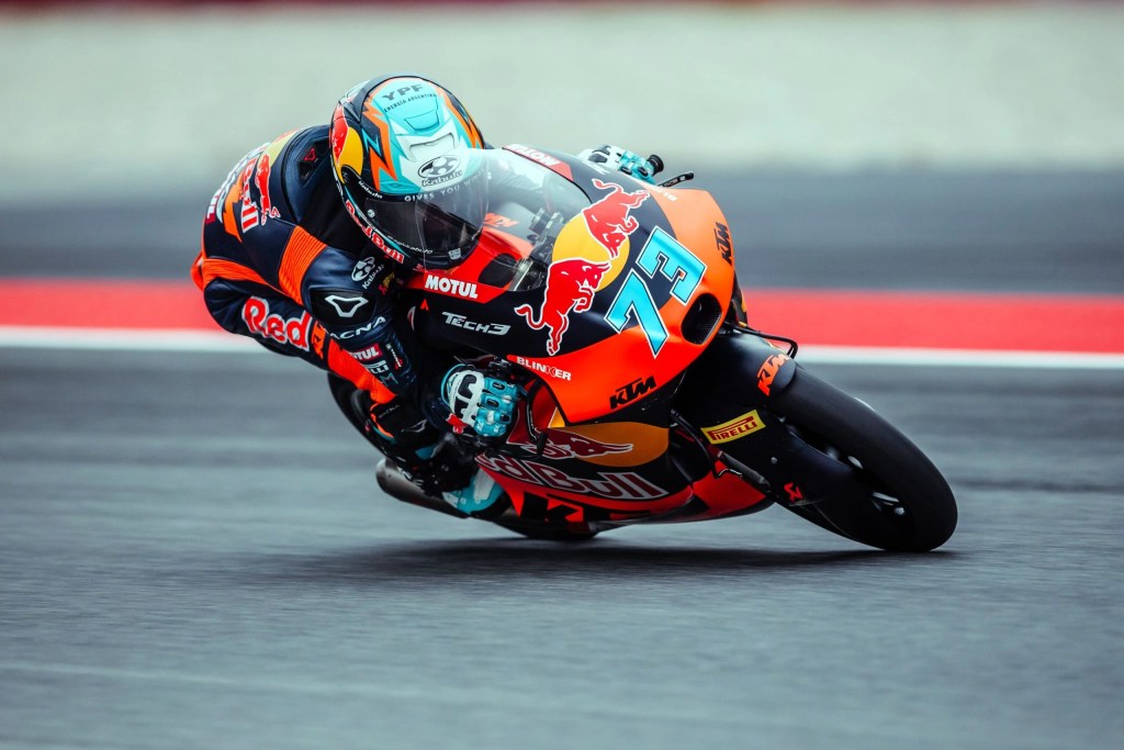 Perrone vence a Muñoz por 0s005 y logra la pole del GP de Cataluña; Morelli es 5°