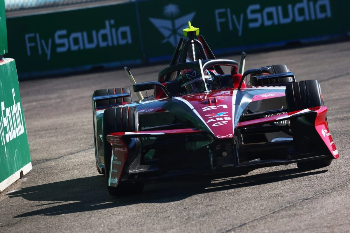 De Vries corta la sequía de Mahindra y gana el ePrix de Mónaco 1