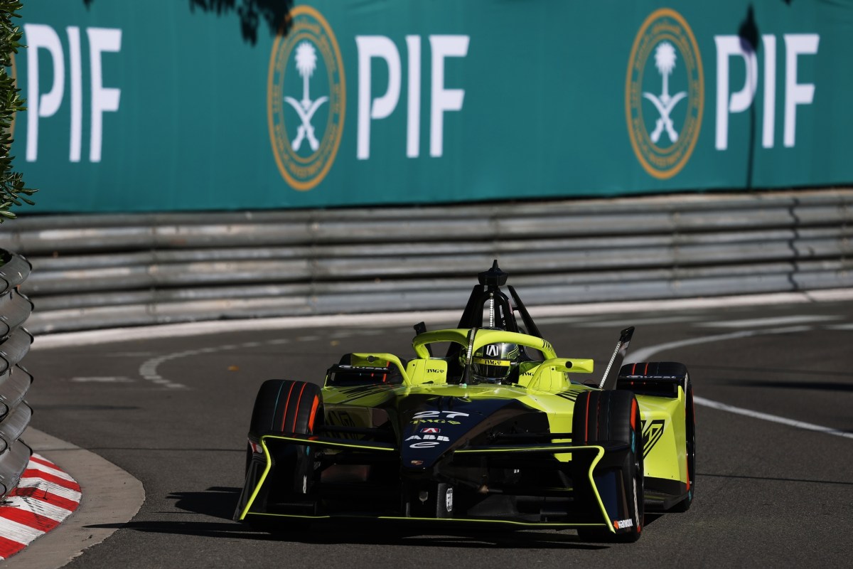 Dennis leva punição por incidente com Ticktum e zera em Mônaco. Di Grassi lucra