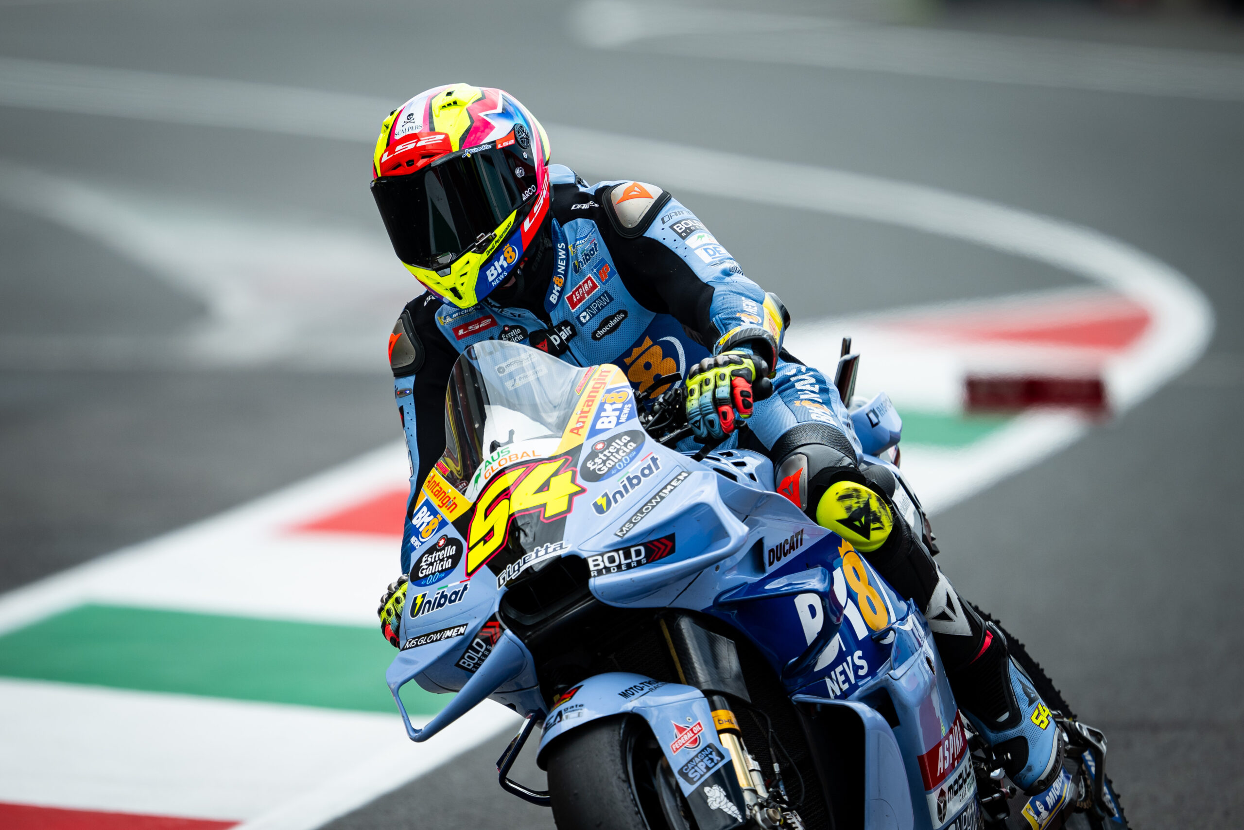 Aldeguer celebra acerto com VR46 e traça meta para 2027: “Ficar entre os cinco primeiros”