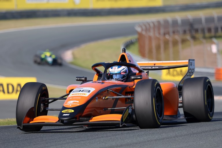 Wheldon varre etapa da FREC em Zandvoort com vitória na corrida 2. Gomez é 21º
