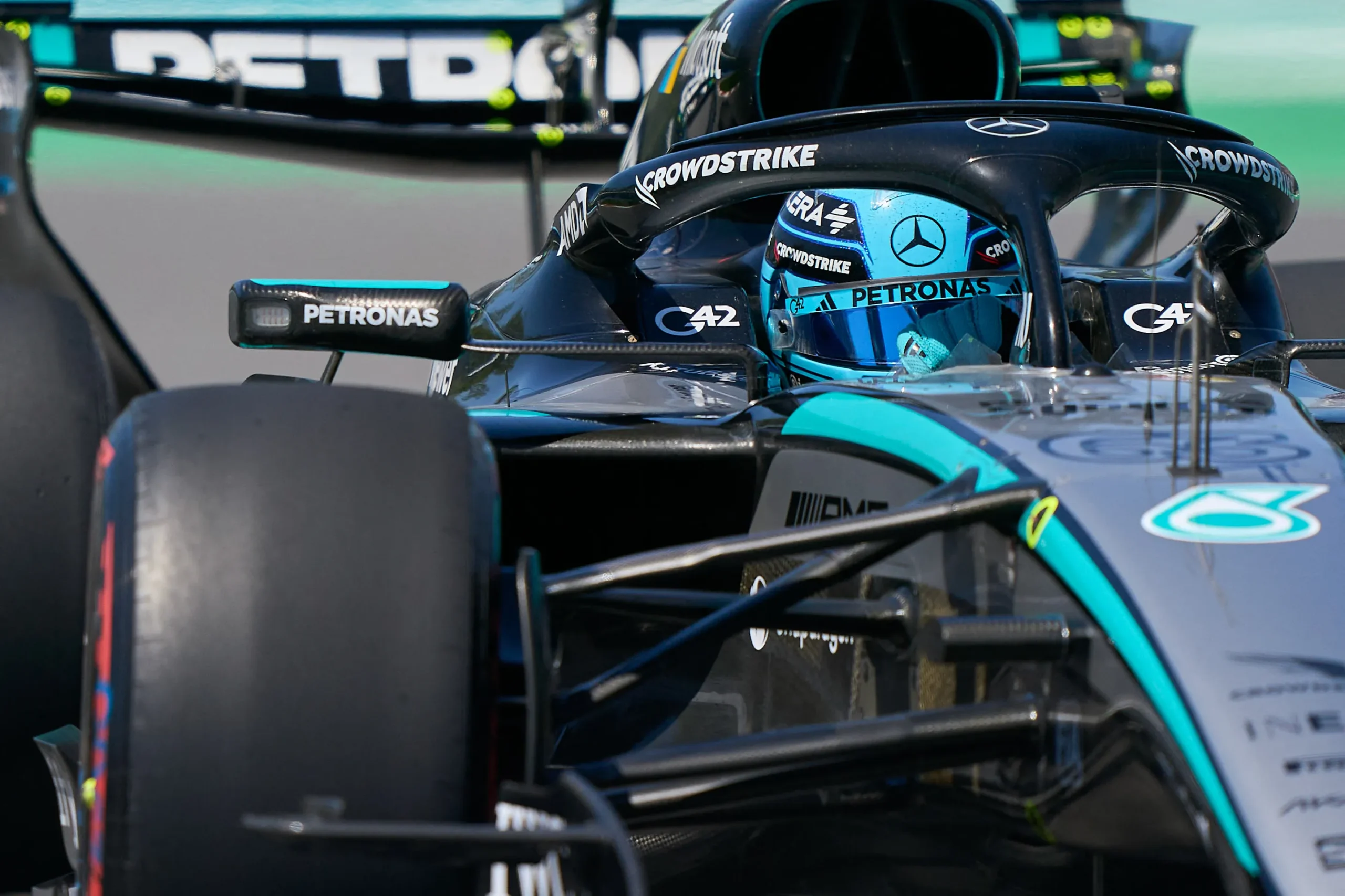 Mercedes refuerza confianza en Russell tras la pole para la sprint en Canadá