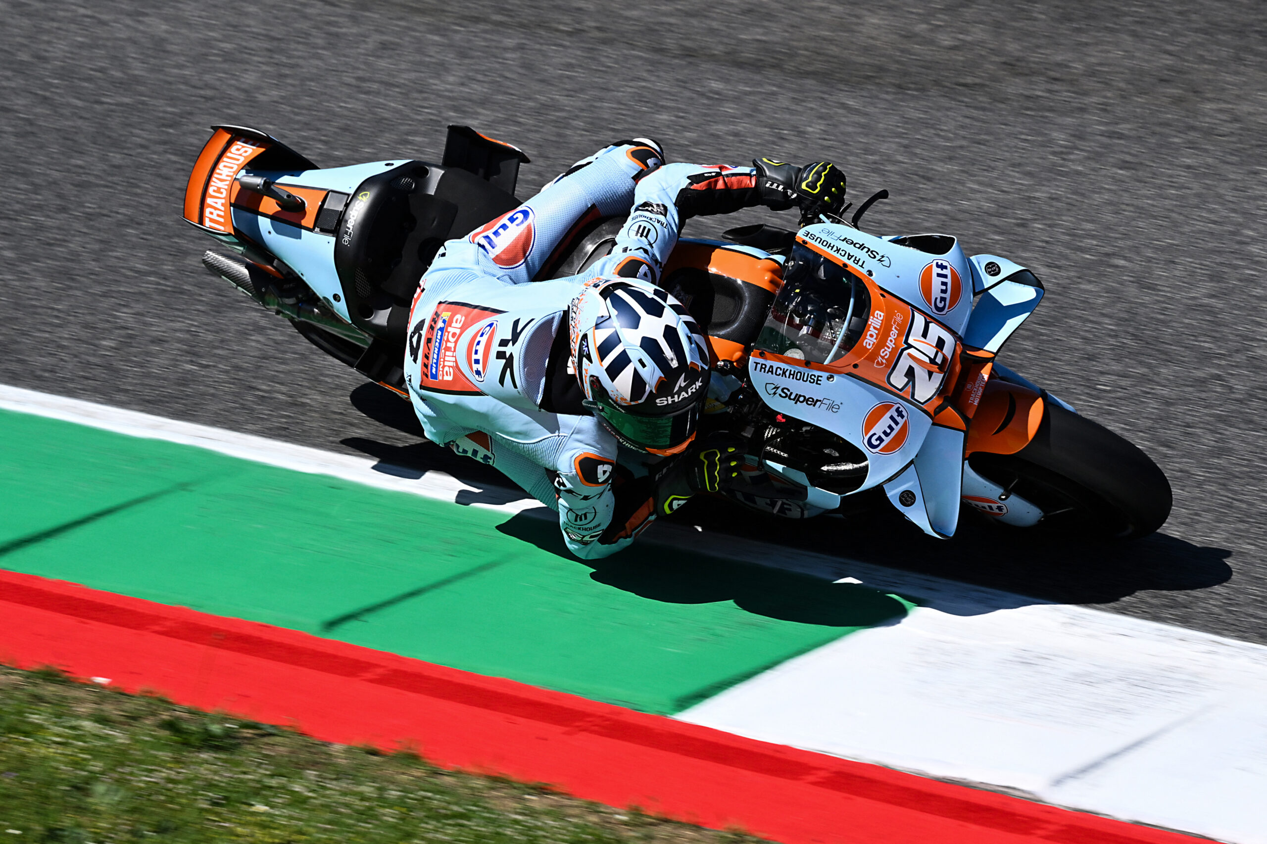 Fernández acerta bote na largada e vence sprint da MotoGP na Itália. Moreira é 10º